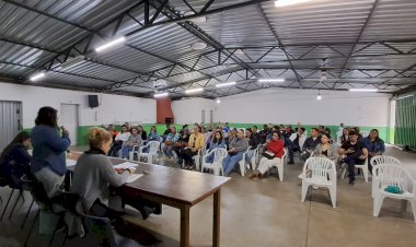 Saúde discute cargos e salários no Sinfup