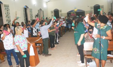 Procissão e missa no encerramento da festa de São Judas Tadeu na Barrinha