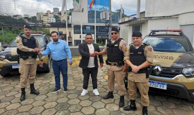 Viçosa recebe viaturas com a nova plotagem da PMMG