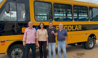 Novo PAC contempla Ervália com ônibus escolar