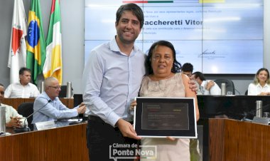 Câmara de Ponte Nova: secretário estadual de Saúde recebe cidadania honorária