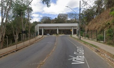 Saída pela via alternativa da UFV tem trânsito interrompido nesta sexta