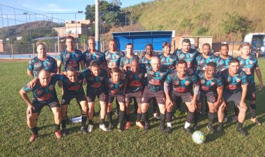 Barrinha vence e assume vice liderança em Teixeiras