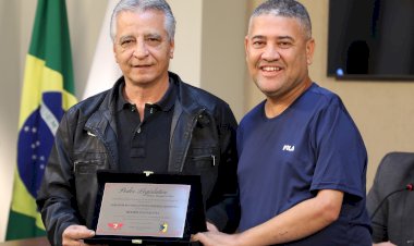 Ex-vereador Helder Evangelista é homenageado por dedicação ao município