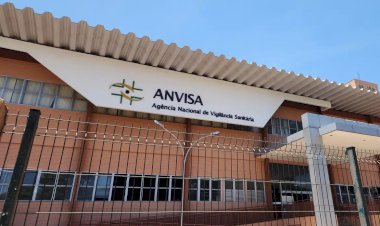 Anvisa proíbe comercialização de medicamentos e complemento alimentar