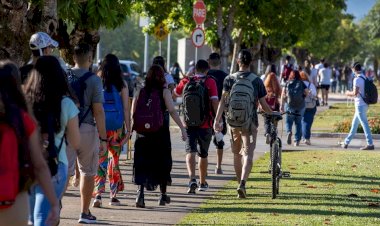 Estudantes retornam à UFV para o segundo semestre letivo na segunda