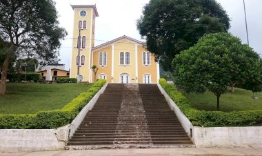 Araponga realiza 1º Festival Literário com apresentações culturais e oficinas