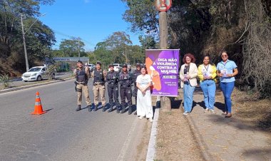 Prefeitura promoveu Blitz de conscientização sobre violência contra a mulher