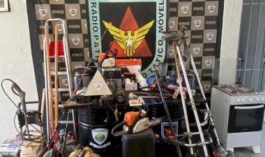 Polícia recupera materiais roubados e apreende drogas em Viçosa