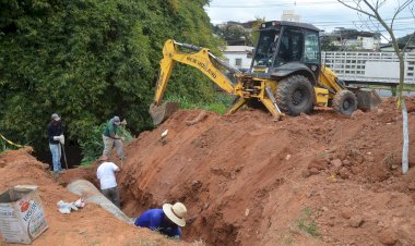 Prefeitura realiza obras de manutenção em redes pluviais de Viçosa