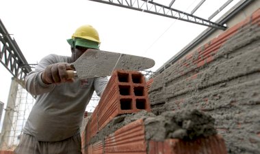 Projeto da UFV promove capacitação gratuita para pedreiros