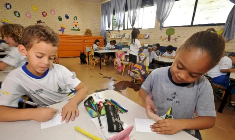 Prêmio Educador Nota 10 recebe inscrições de todo o país