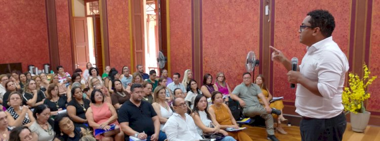 Governo de Minas lança campanha para reintegrar estudantes infrequentes
