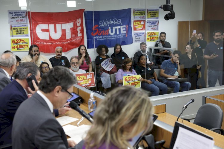 ALMG: reajuste de salários dos servidores da educação pode ser votado nesta quarta