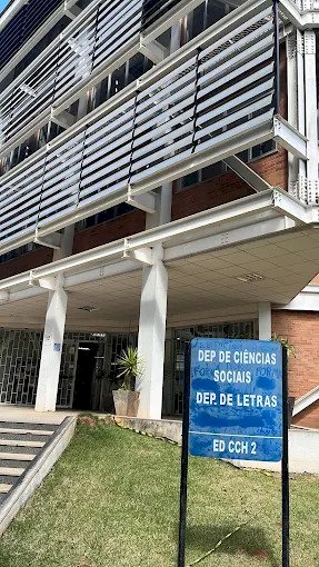 Livro publicado por professora da UFV recebe prêmio internacional