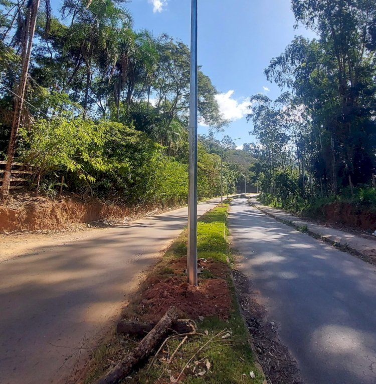 Avenida Nova PH Rolfs recebe iluminação