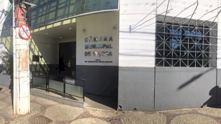 PL que obriga muro e calçada em terrenos vagos é aprovado na Câmara