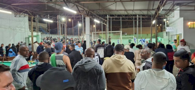 Copa Paradão de Futsal começou na última sexta no Fundão