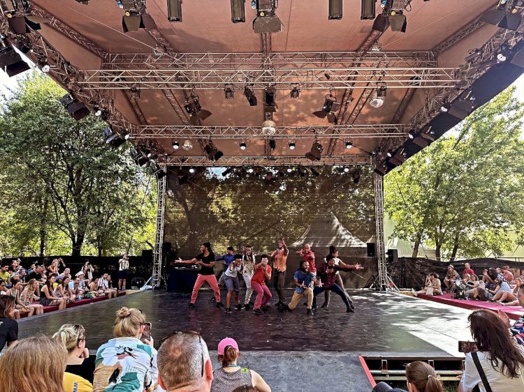 Grupo Impacto de Dança marca Festival Sziget e comove o público
