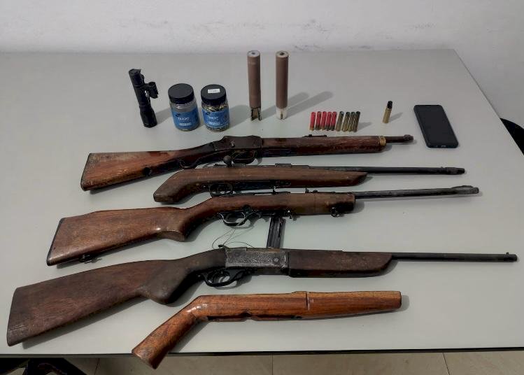 Polícia apreende munições e prende homem em Teixeiras