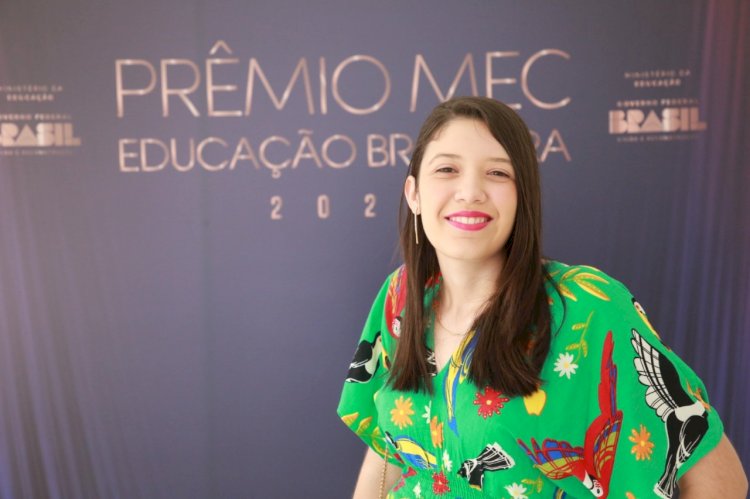 Viçosense premiada pelo MEC por desempenho no Enem 2024