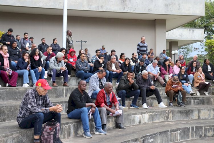 Técnico-administrativos da UFV anunciam paralisação de 48 horas