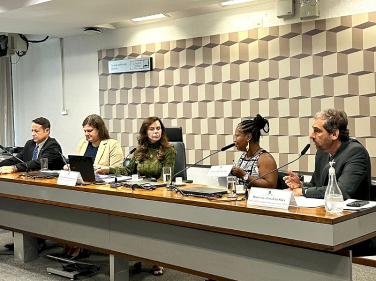 Reitor da UFV participa de audiência pública sobre o curso de Cooperativismo no Senado Federal