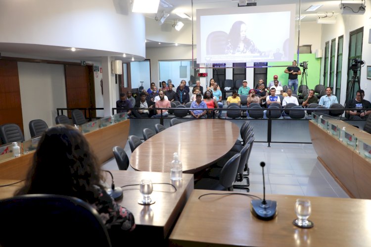 Audiência da Câmara discute Programa de Calçamento Popular em Viçosa