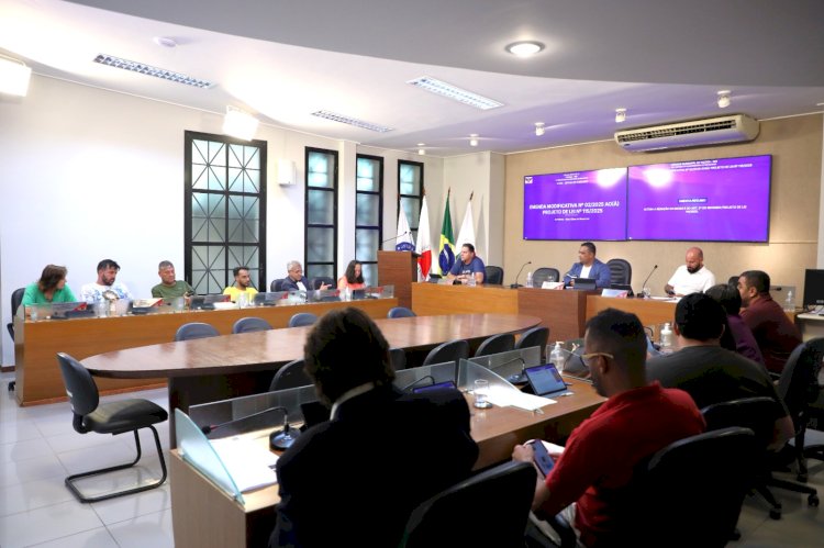 Proposta de reeleição da Mesa Diretora da Câmara avançam