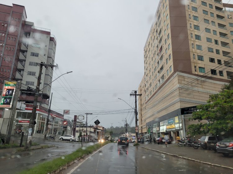 Defesa Civil emite alerta para chuvas intensas e risco de alagamentos em Viçosa