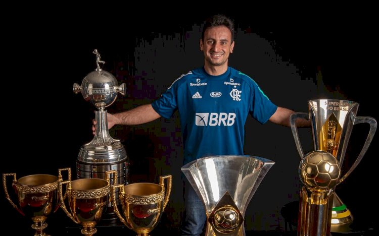 Viçosense tricampeão da América pelo Flamengo