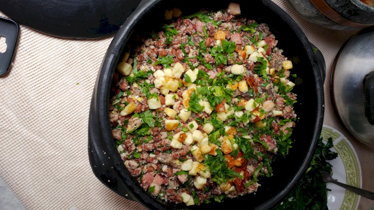 Feijão tropeiro é eleito o 5º melhor prato vegetal do mundo por plataforma internacional