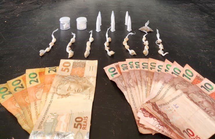 PM apreende adolescente de 16 anos por tráfico de drogas em Viçosa