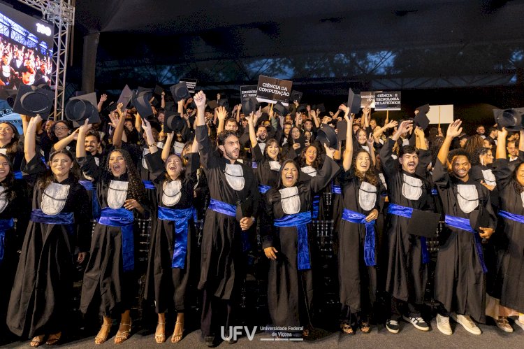UFV gradua segunda turma dos Formandos do Centenário