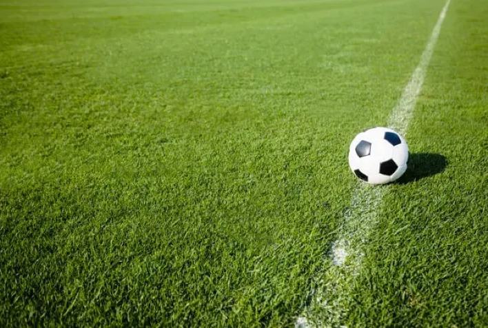 Divisão de Esporte e Lazer da UFV abre vagas para aulas de Vôlei e Futsal para adolescentes