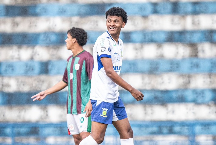 Viçosense é destaque na equipe sub-20 do EC Santo André