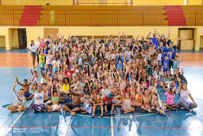 Colônia de Férias da PMV diverte e fascina cerca de 150 crianças