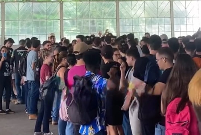 Em assembleia, 83% votam contra greve estudantil na UFV