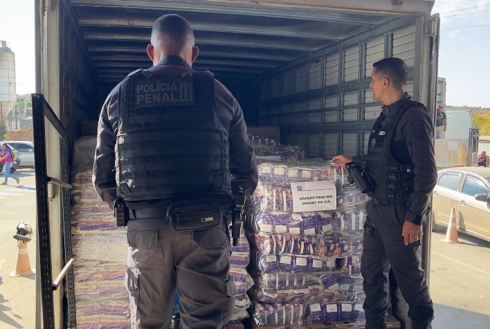 MG envia uma tonelada de materiais produzidos por presos para o Rio Grande do Sul