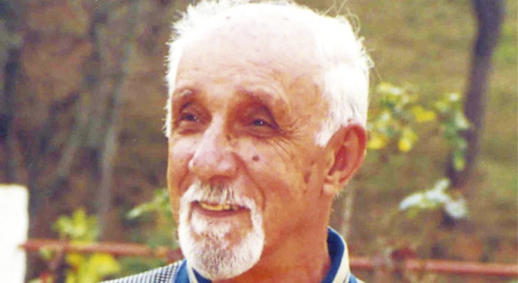 Faleceu Salvador Pena