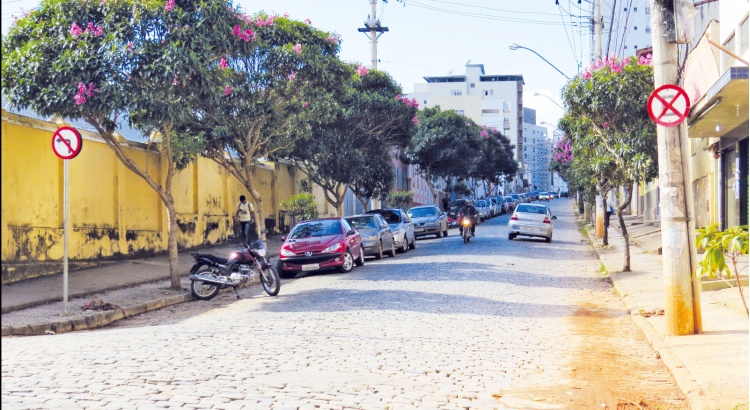 Asfaltamento da Bueno Brandão irá para a Gomes Barbosa