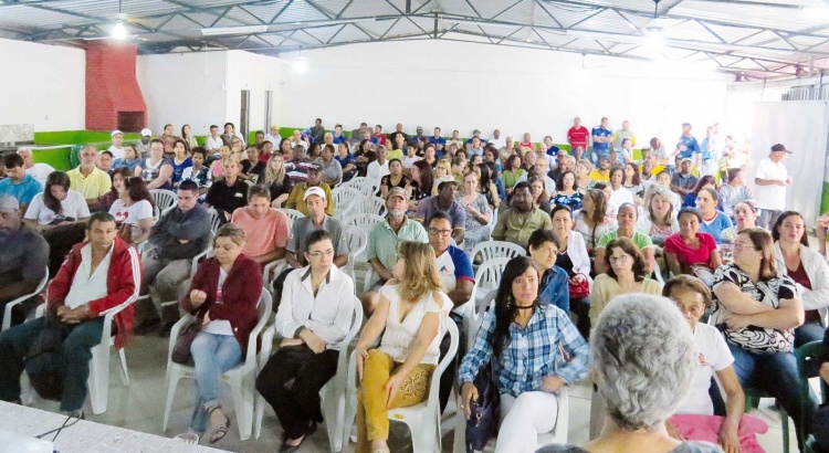 Assembleia de servidores da Prefeitura debate jornada de trabalho de seis horas corridas