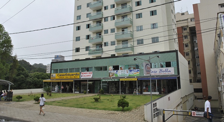 PMV constata obstrução de manilha no Shopping Chequer